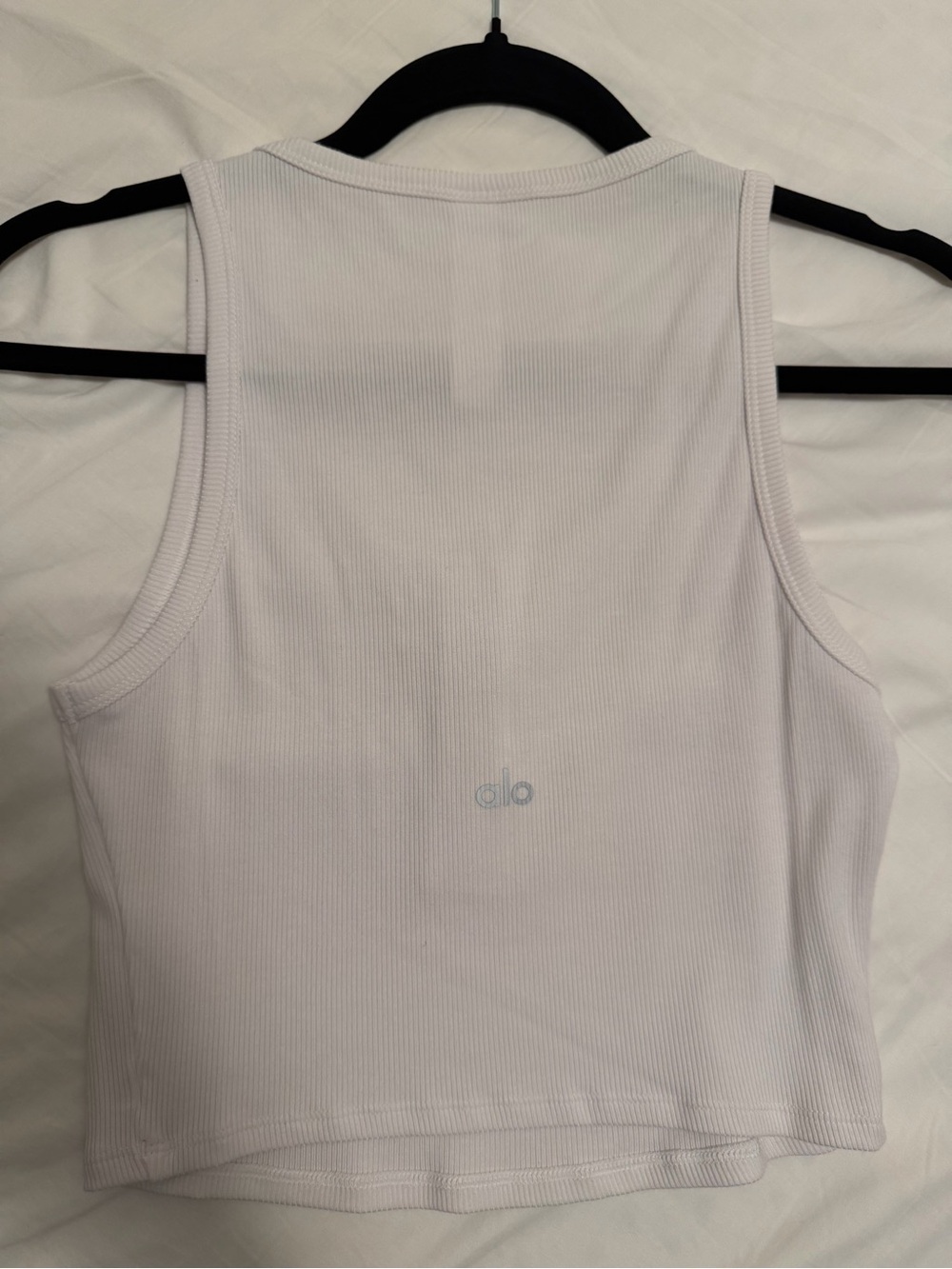 ALO Yoga Ribbed Modal Henley Tank - Picture 3 of 3